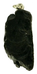 Gagat-Rohstein-Anhänger